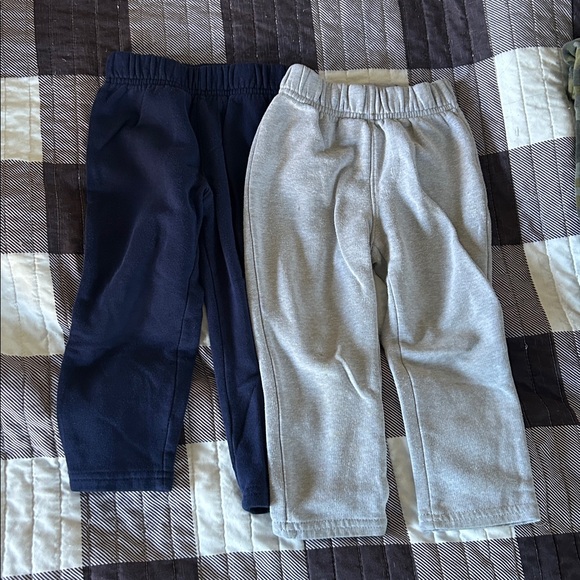 2T pant bundle: Cat and Jack and Carter - Picture 8 of 16